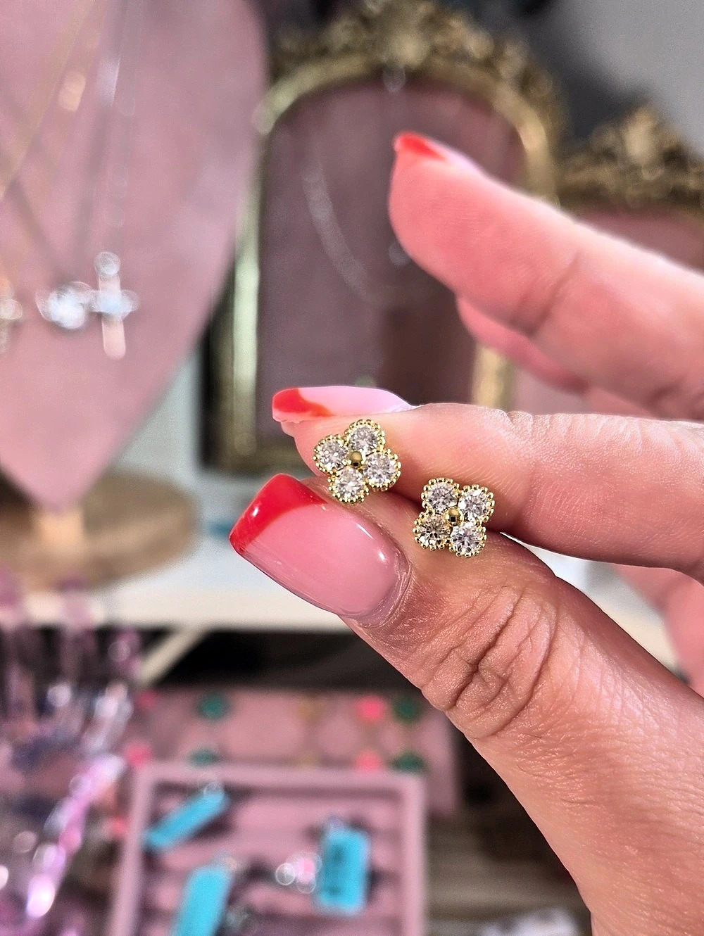 1ct Moissanite Flower Stud Earrings